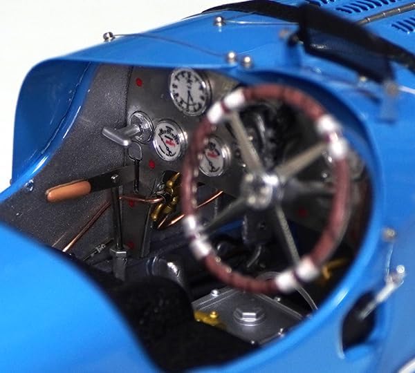 CMC 1/18 Bugatti Typ 35 1924 M-063 1924 Bugatti typ 35 Grand Prix
